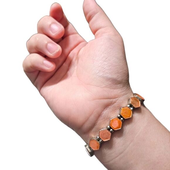 Vintage Iridescent Coral Octagon Stretch Bracelet - Picture 3 of 16